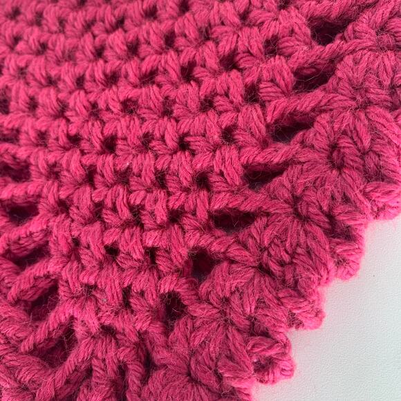 Vintage Crochet Potholders Set 2 Raspberry Yarn Beige Pink Handmade Pot Holder - Picture 3 of 5